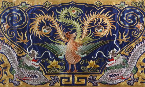 what fabric is used for embroidery and the significance of color in ancient Chinese embroidery